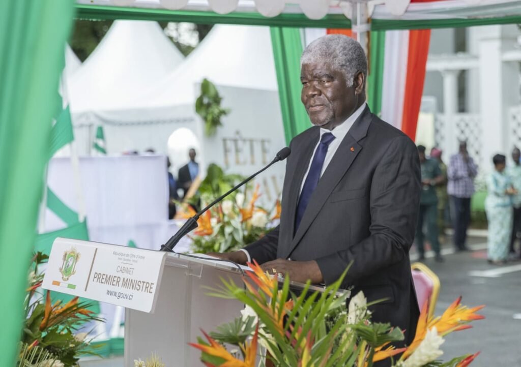 Le Premier ministre Robert Beugré Mambé met en lumière le progrès ...