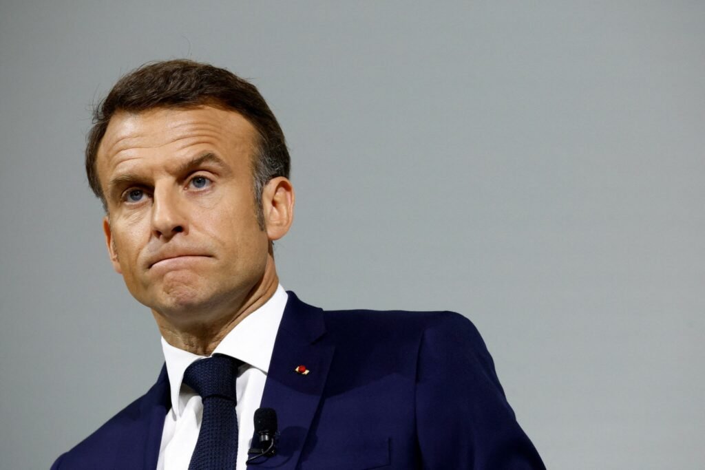 Législatives en France : Emmanuel Macron face à une lourde défaite, une dissolution ratée