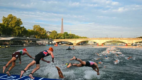 JO Paris 2024: annulation d’un premier entraînement de triathlon dans la Seine car l’eau est polluée