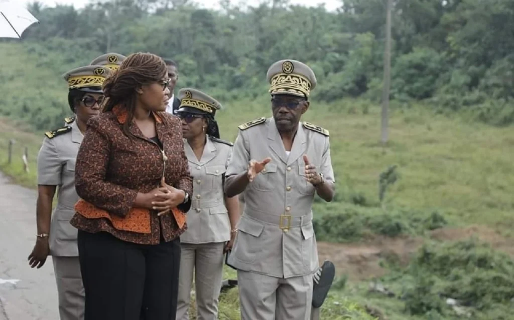 Côte d’Ivoire : La ministre Belmonde Dogo soutient les victimes de l’accident de Miadzin à Adzopé