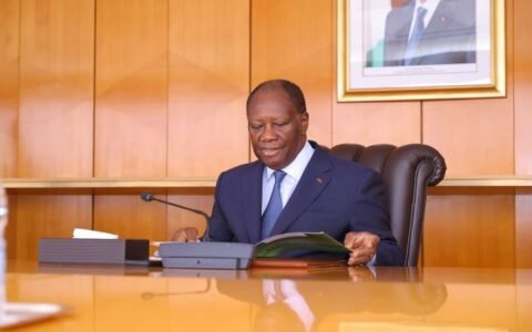 Côte d'Ivoire : Ouattara crée un Comité consultatif pour apaiser les tensions salariales des fonctionnaires