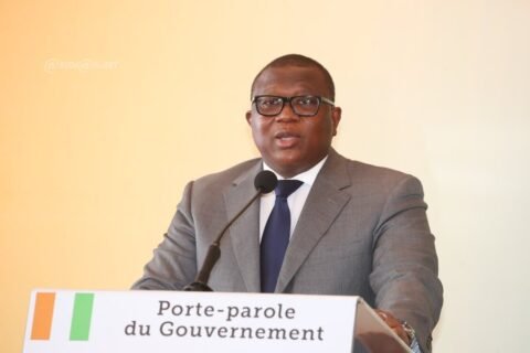 Côte d’Ivoire : Le gouvernement s’exprime sur la polémique autour des propos de Robert Bourgi