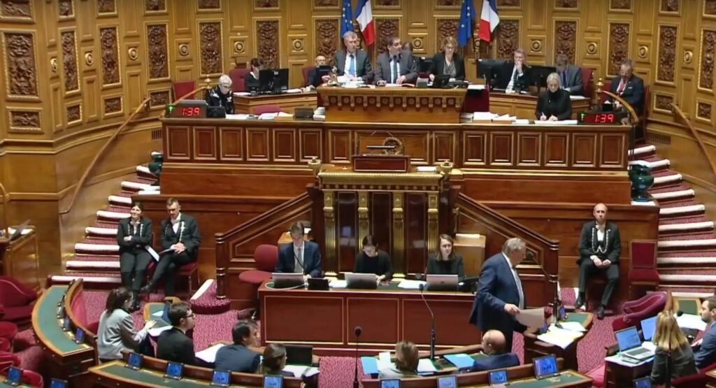 France : Budget 2025, le Sénat s'attaque aux privilèges des anciens dirigeants